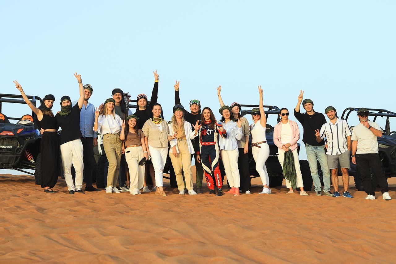 Вечер в пустыне с The Ultima World