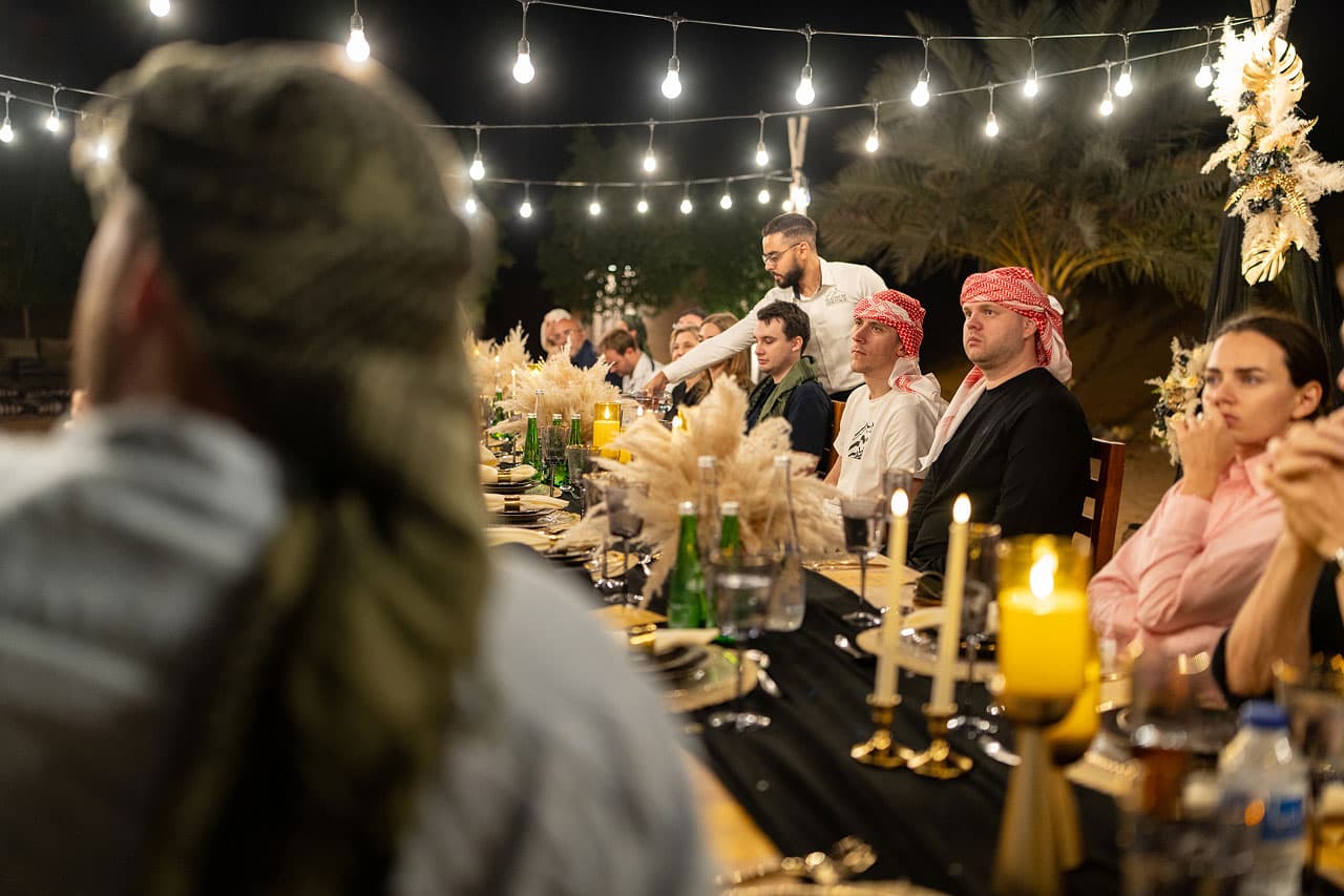 Вечер в пустыне с The Ultima World