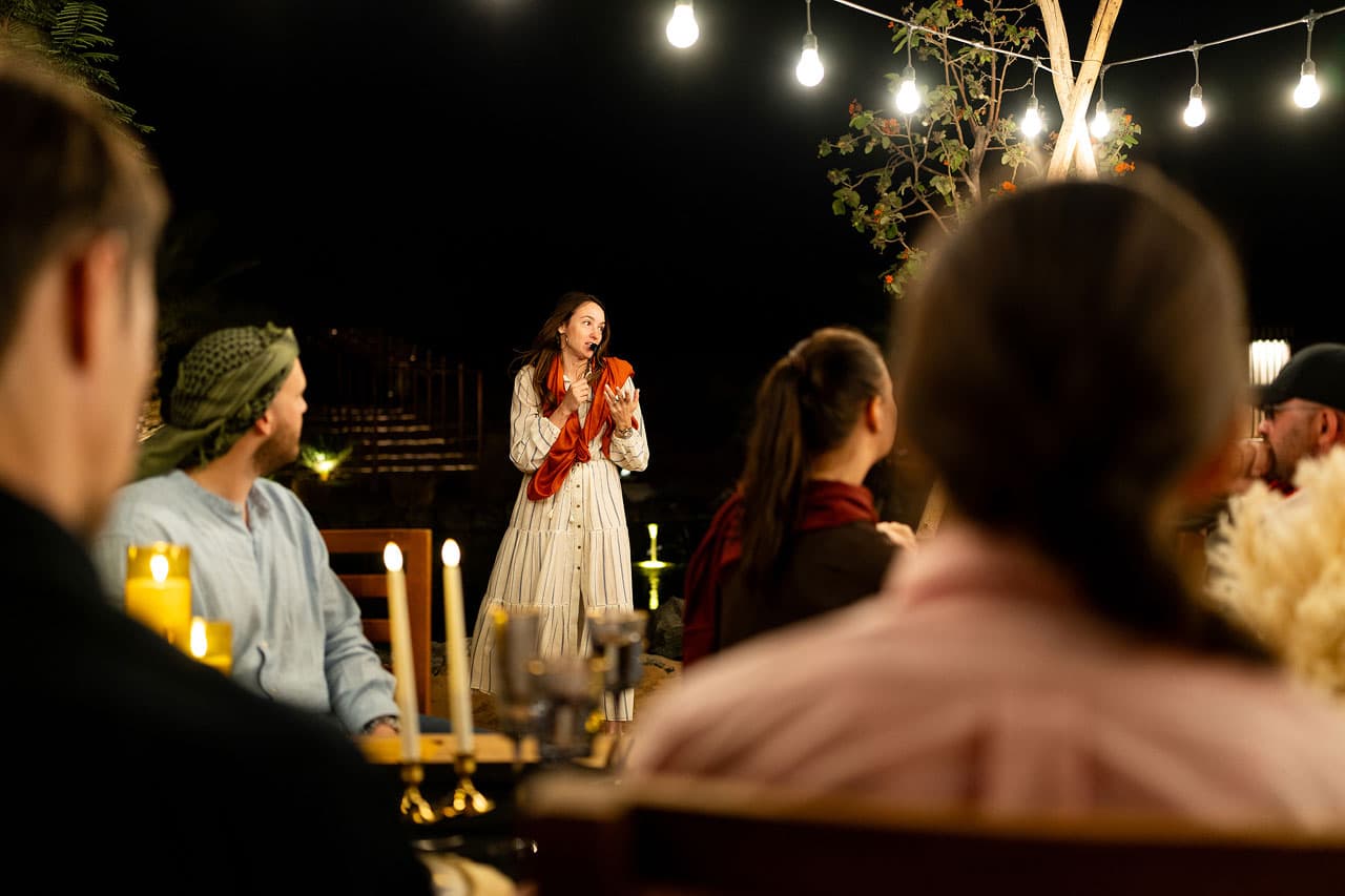 Вечер в пустыне с The Ultima World