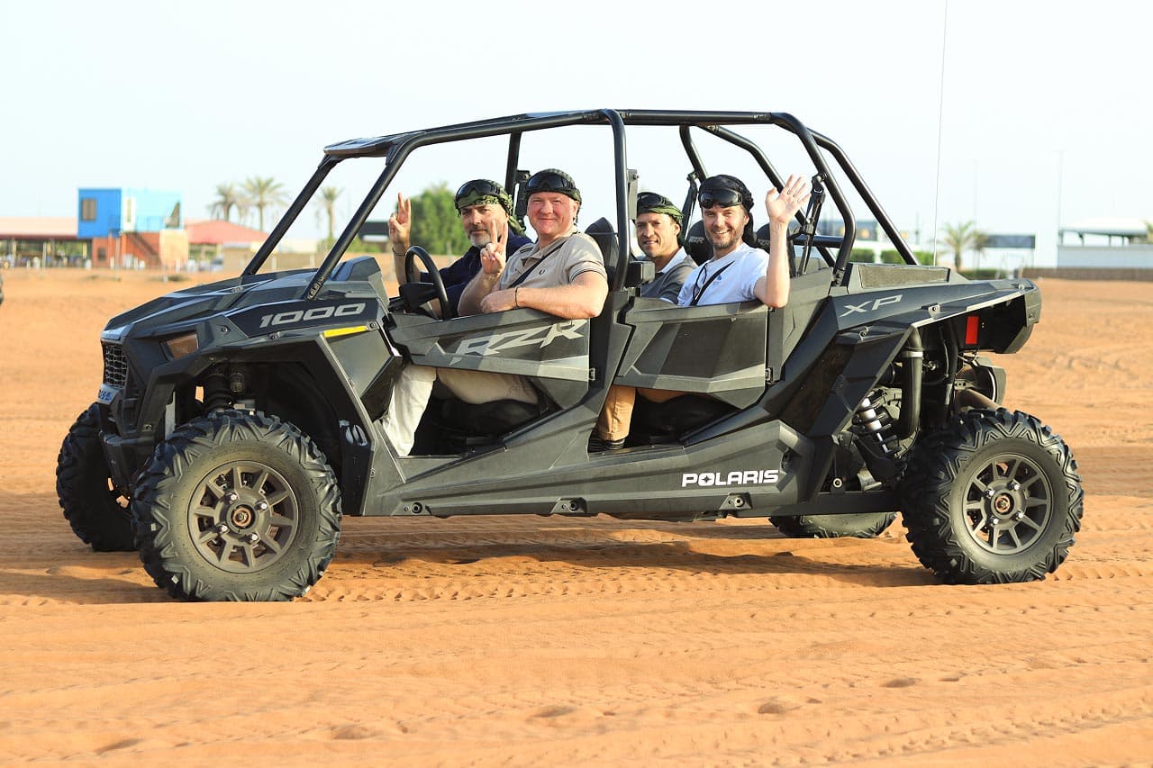 Вечер в пустыне с The Ultima World